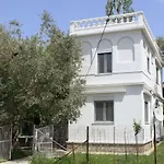 O Pyrgos Apartment *