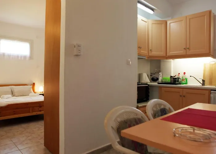 O Pyrgos * Panormos (Skopelos)